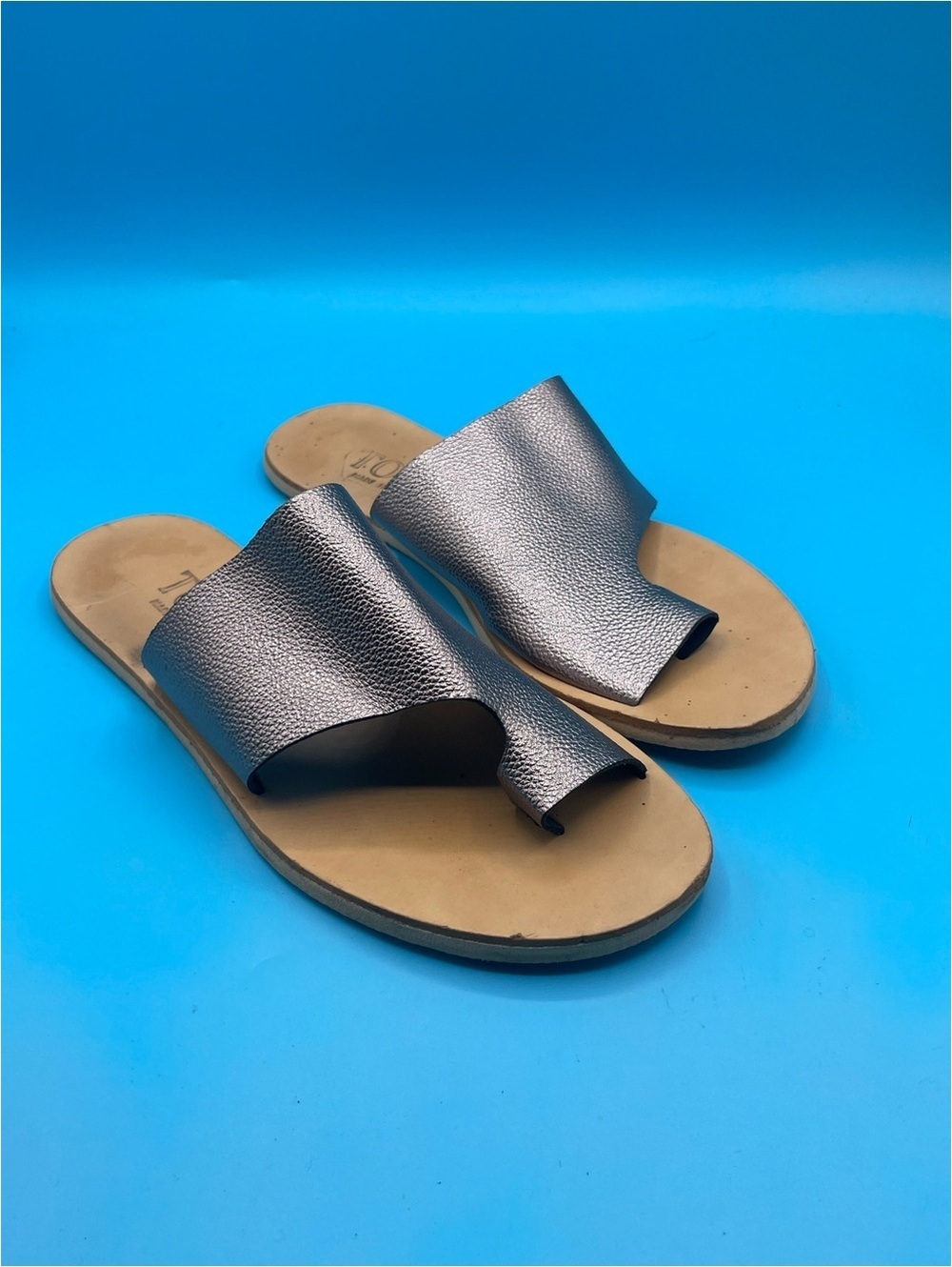 Tod's Metallic Gunmetal Toe-Ring Slide Sandals